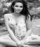 ZaraChicksBWTall033 5 26