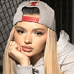 Cryptic ChicksUltra 2026-04-090131