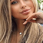 Cryptic ChicksUltra 2026-04-090696