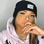 Cryptic ChicksUltra 2026-04-090773