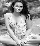 ZaraChicksBWTall033 5 26