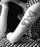 ZaraChicksBWTall040 5 26