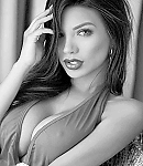 ZaraChicksBWTall057 5 26